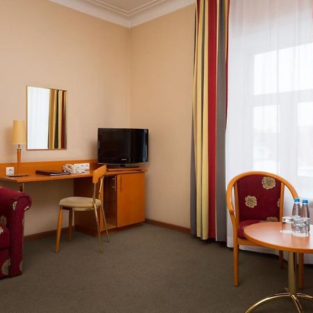 فندق سانت بطرسبرغفي  فندق أوكتيابرسكايا المظهر الخارجي الصورة