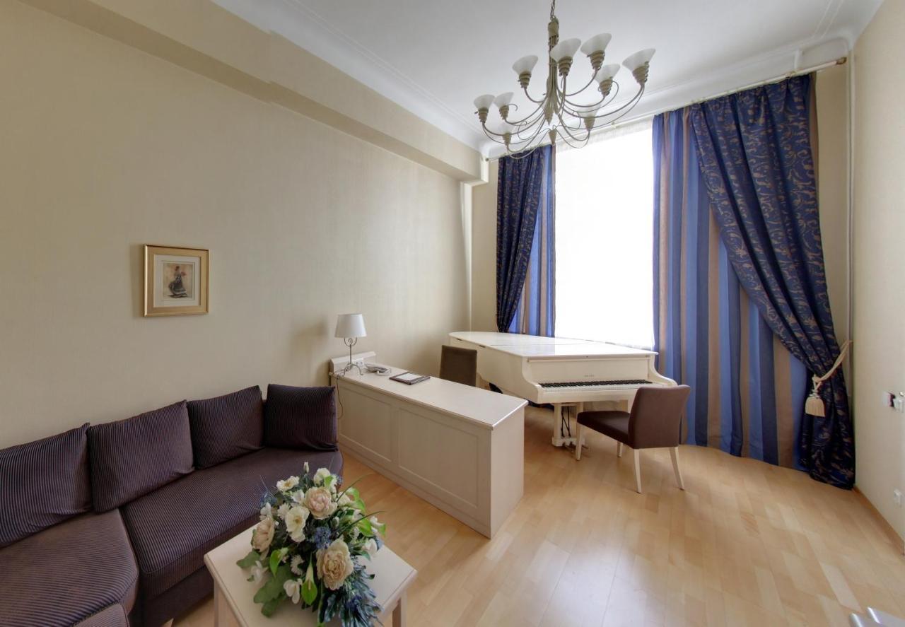 فندق سانت بطرسبرغفي  فندق أوكتيابرسكايا الغرفة الصورة